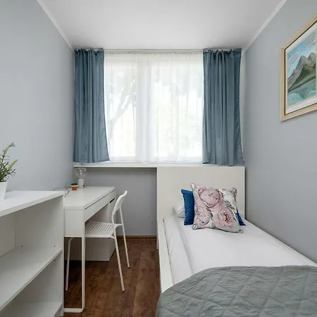 Apartment Family With Workspace And 3 Bedrooms By Renters *